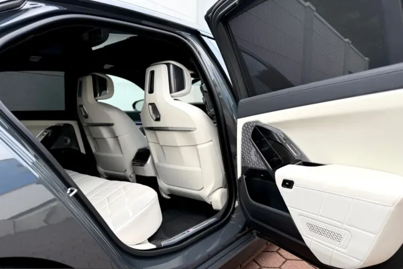 BMW i7 (Seria 7) din 2023 cu 26.000 km - oferta BMW211450 - foto 26