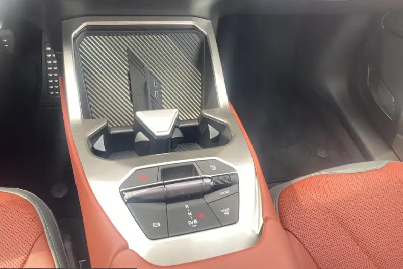 BMW iX3 (Seria X) din 2026 cu 6.000 km - oferta BMW211453 - foto 14