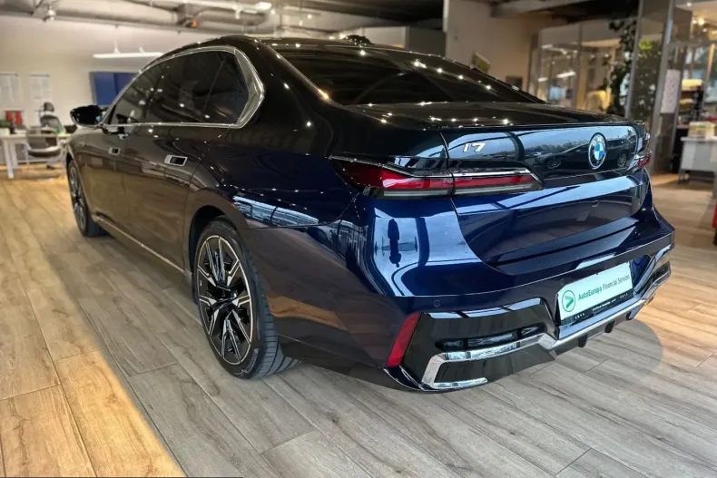 BMW i7 (Seria 7) din 2024 cu 28.794 km - oferta BMW211454 - foto 10