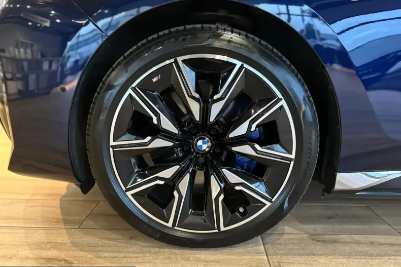 BMW i7 (Seria 7) din 2024 cu 28.794 km - oferta BMW211454 - foto 38