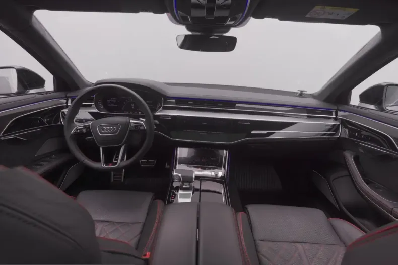 Audi S8 din 2024 cu 43.000 km - oferta AUD211457 - foto 4