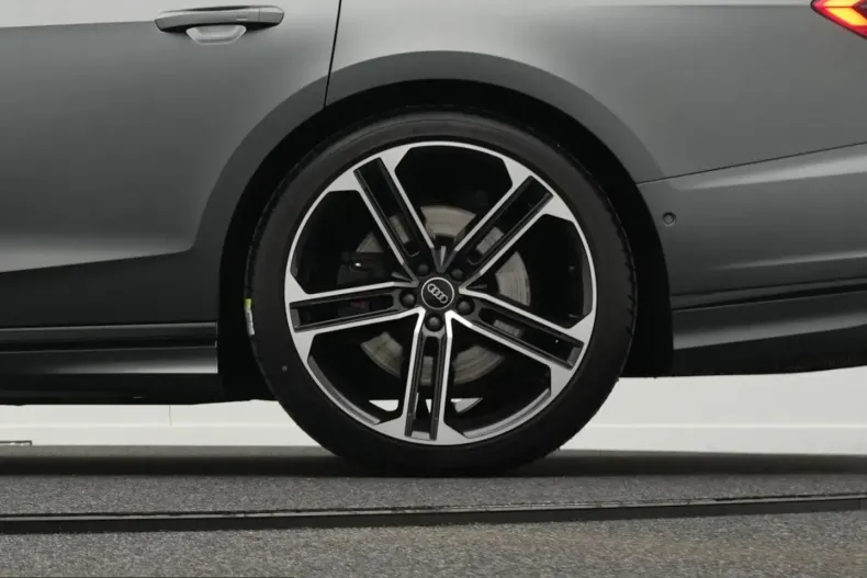 Audi S8 din 2024 cu 43.000 km - oferta AUD211457 - foto 30