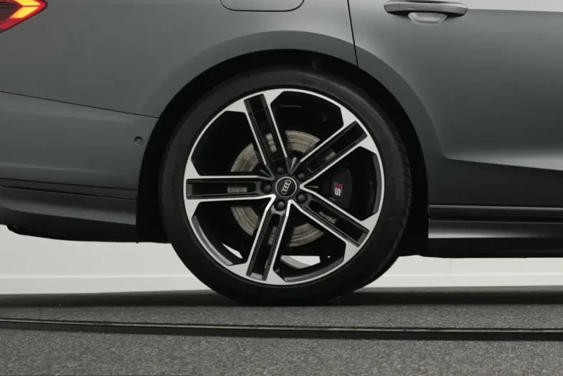 Audi S8 din 2024 cu 43.000 km - oferta AUD211457 - foto 31