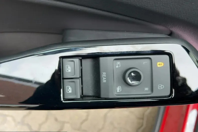 Volkswagen ID.4 din 2023 cu 35.981 km - oferta VOL211462 - foto 18