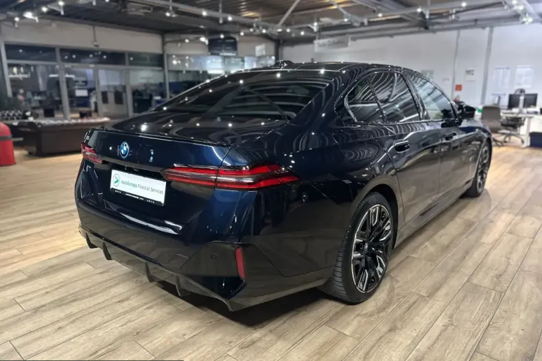 BMW i5 (Seria 5) din 2024 cu 29.797 km - oferta BMW211469 - foto 6