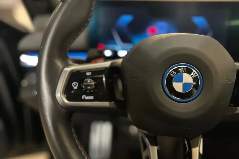 BMW i5 (Seria 5) din 2024 cu 29.797 km - oferta BMW211469 - foto 18