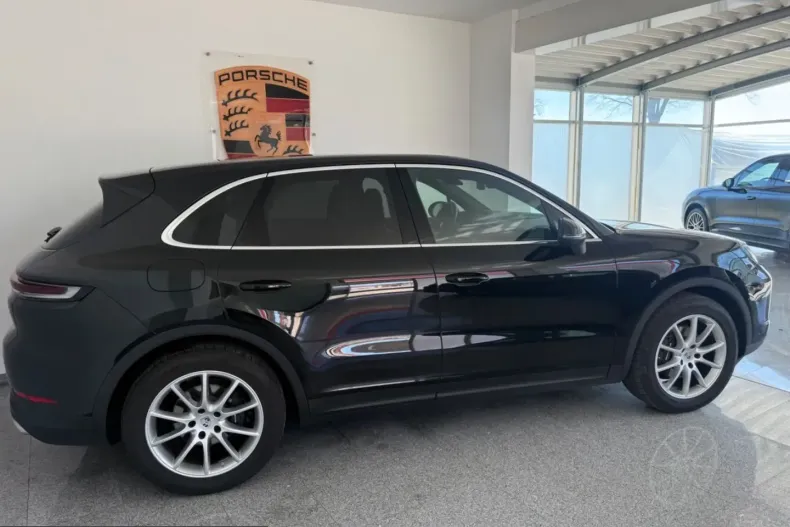 Porsche Cayenne din 2025 cu 21.360 km - oferta POR211471 - foto 3