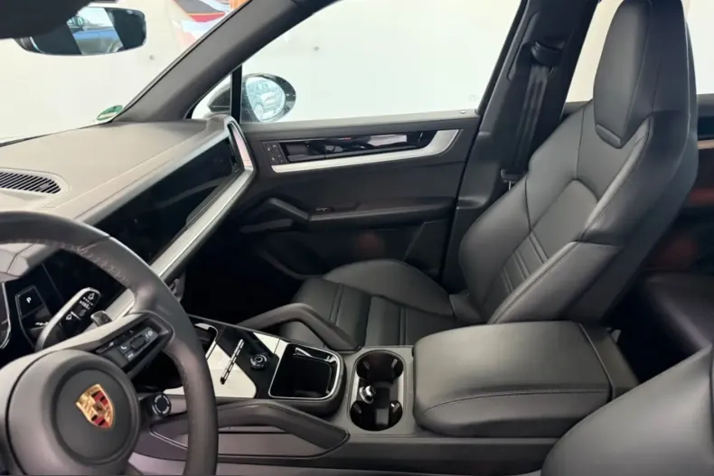 Porsche Cayenne din 2025 cu 21.360 km - oferta POR211471 - foto 14