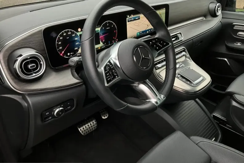 Mercedes-Benz V 300 (Clasa V) din 2025 cu 23.750 km - oferta MER211472 - foto 5