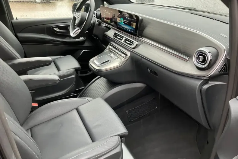 Mercedes-Benz V 300 (Clasa V) din 2025 cu 23.750 km - oferta MER211472 - foto 9