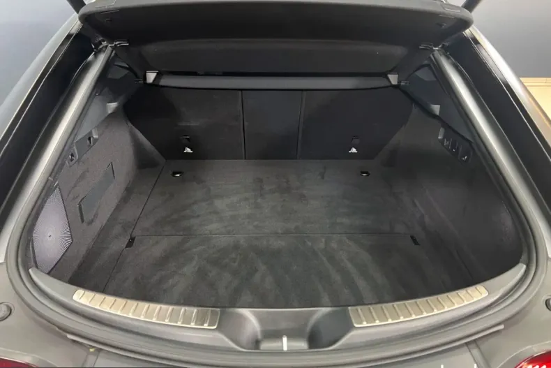 Mercedes-Benz AMG GT (Clasa GT) din 2023 cu 12.748 km - oferta MER211473 - foto 9