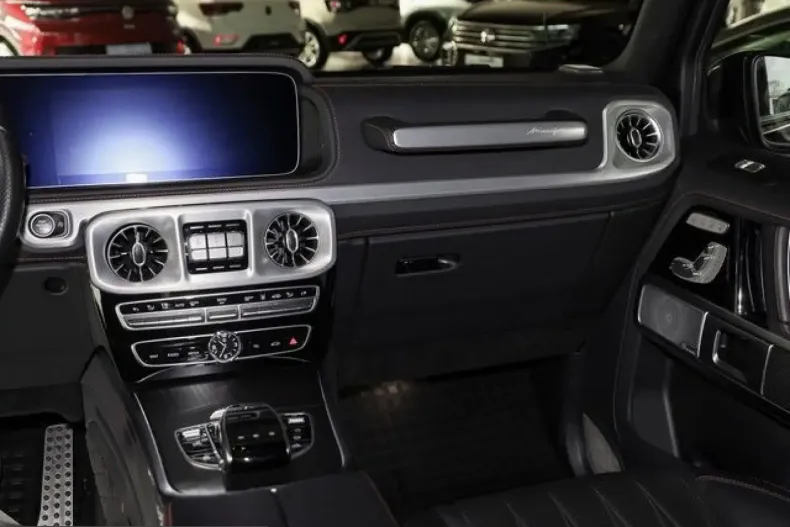 Mercedes-Benz G 400 (Clasa G) din 2024 cu 57.221 km - oferta MER211474 - foto 4