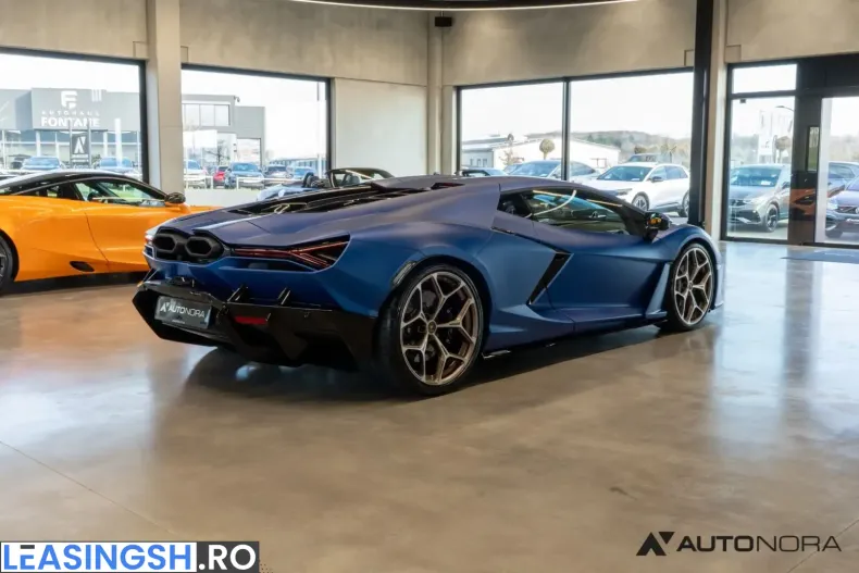 Lamborghini Revuelto din 2024 cu 4.500 km - oferta LAM211476 - foto 4