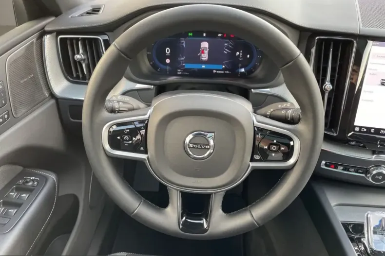 Volvo XC60 din 2025 cu 22.128 km - oferta VOL211482 - foto 9