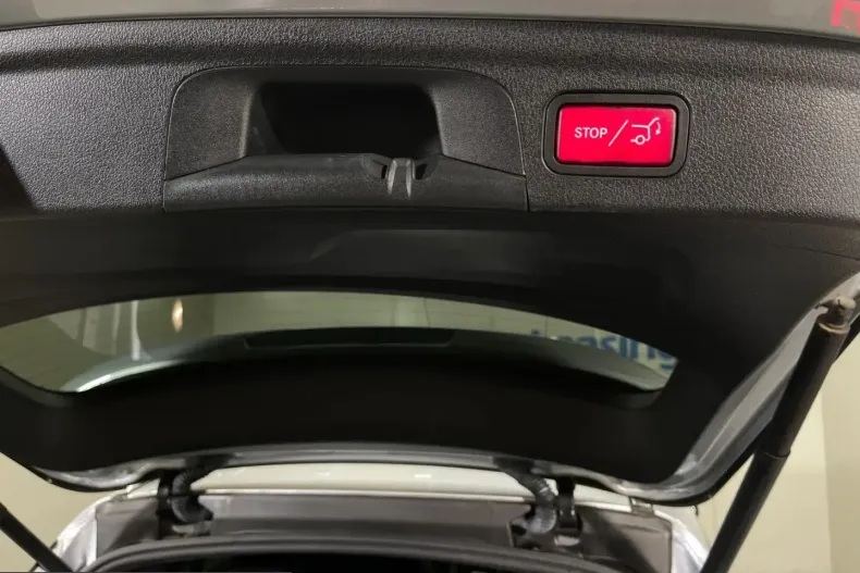 Mercedes-Benz GLE 350 (Clasa GLE) din 2022 cu 68.196 km - oferta MER211484 - foto 26