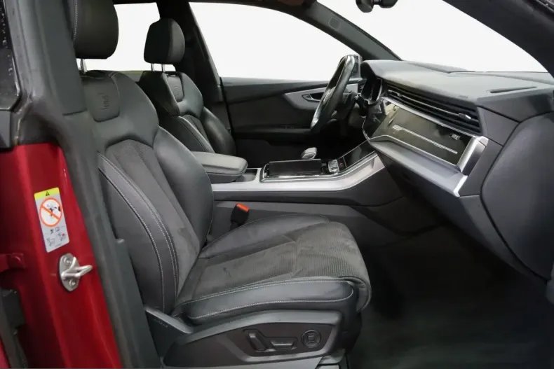 Audi SQ8 din 2021 cu 79.950 km - oferta AUD211486 - foto 4