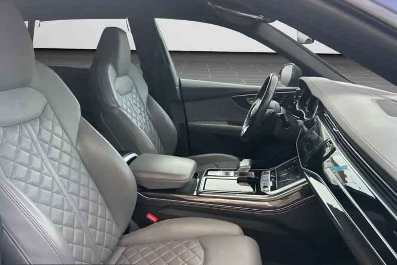 Audi SQ8 din 2022 cu 73.656 km - oferta AUD211489 - foto 4