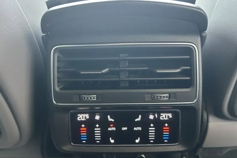Audi SQ8 din 2022 cu 73.656 km - oferta AUD211489 - foto 21
