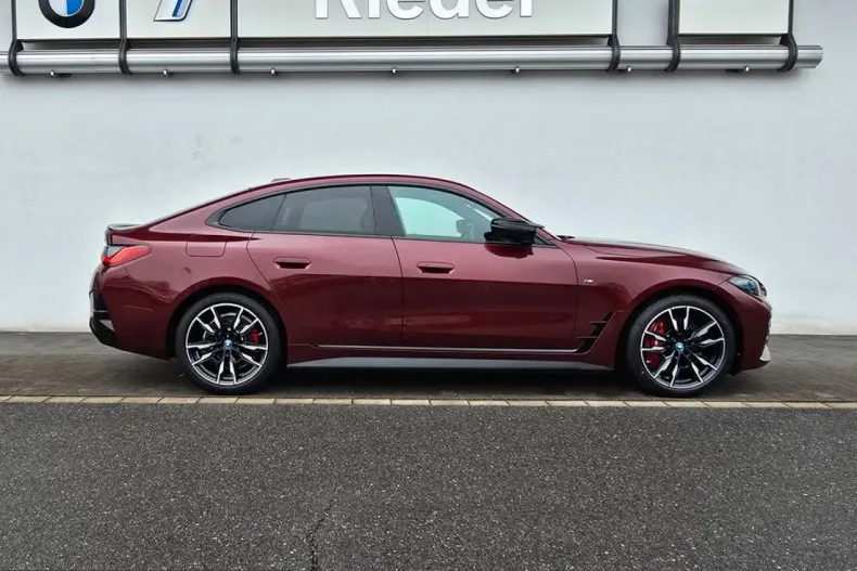 BMW i4 (Seria 4) din 2023 cu 13.998 km - oferta BMW211511 - foto 3