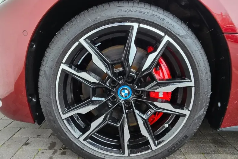 BMW i4 (Seria 4) din 2023 cu 13.998 km - oferta BMW211511 - foto 13