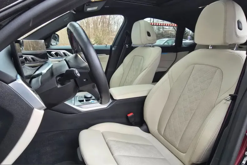 BMW i4 (Seria 4) din 2023 cu 13.998 km - oferta BMW211511 - foto 21