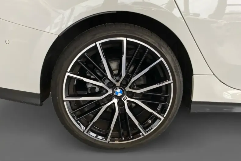 BMW 218i (Seria 2) din 2024 cu 20.900 km - oferta BMW211524 - foto 13