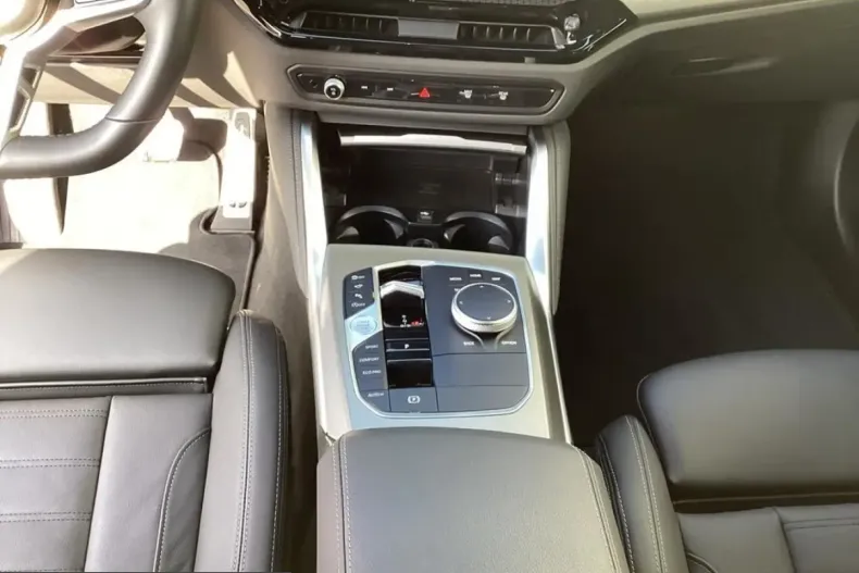 BMW 220i (Seria 2) din 2025 cu 18.902 km - oferta BMW211525 - foto 8