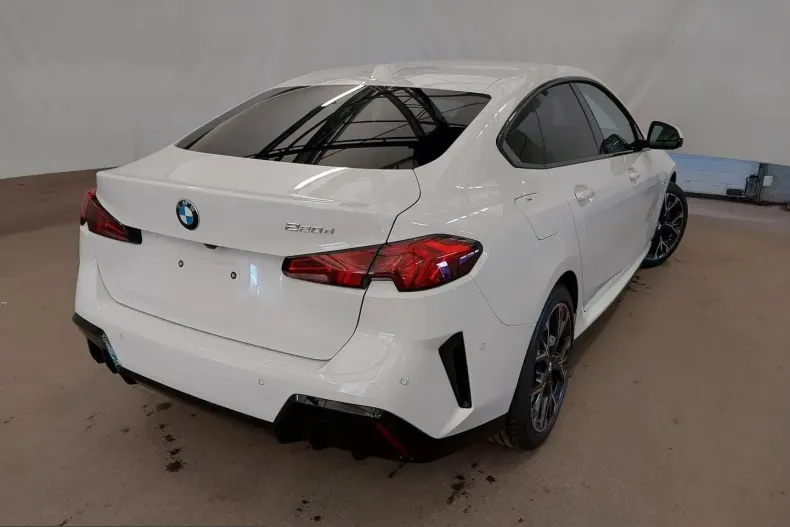 BMW 220d (Seria 2) din 2025 cu 23.236 km - oferta BMW211528 - foto 4