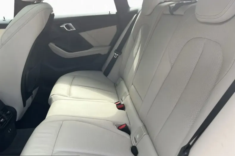 BMW 218d (Seria 2) din 2023 cu 47.385 km - oferta BMW211533 - foto 7