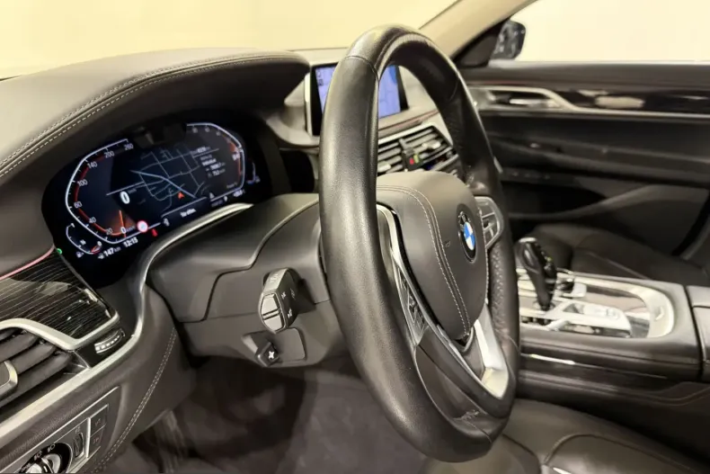 BMW 750 (Seria 7) din 2021 cu 92.233 km - oferta BMW211534 - foto 14