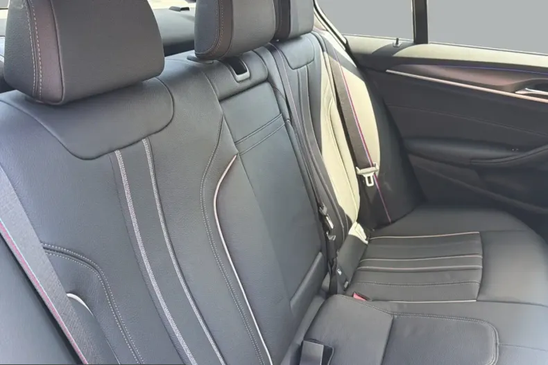 BMW M550 (Seria 5) din 2023 cu 44.656 km - oferta BMW211536 - foto 19