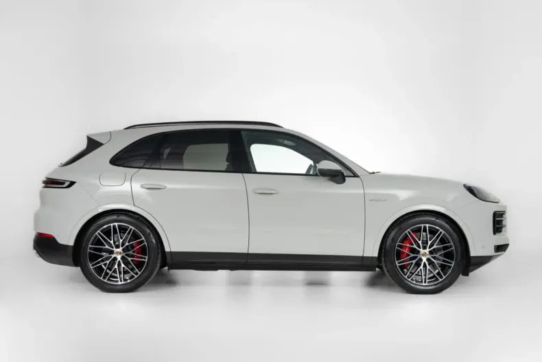 Porsche Cayenne din 2024 cu 14.229 km - oferta POR211543 - foto 7