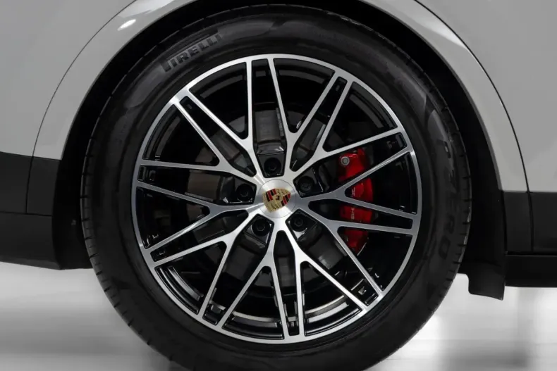 Porsche Cayenne din 2024 cu 14.229 km - oferta POR211543 - foto 9