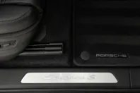 Porsche Cayenne din 2024 cu 14.229 km - oferta POR211543 - foto 21