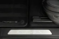 Porsche Cayenne din 2024 cu 14.229 km - oferta POR211543 - foto 24
