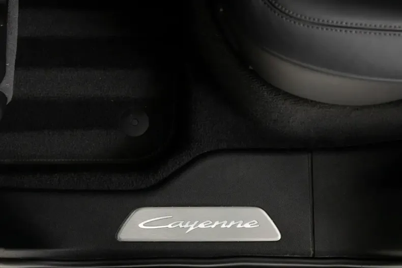 Porsche Cayenne din 2024 cu 14.229 km - oferta POR211543 - foto 25