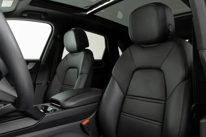 Porsche Cayenne din 2024 cu 14.229 km - oferta POR211543 - foto 43