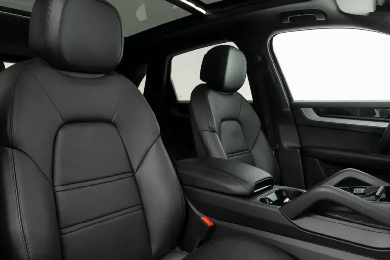 Porsche Cayenne din 2024 cu 14.229 km - oferta POR211543 - foto 47