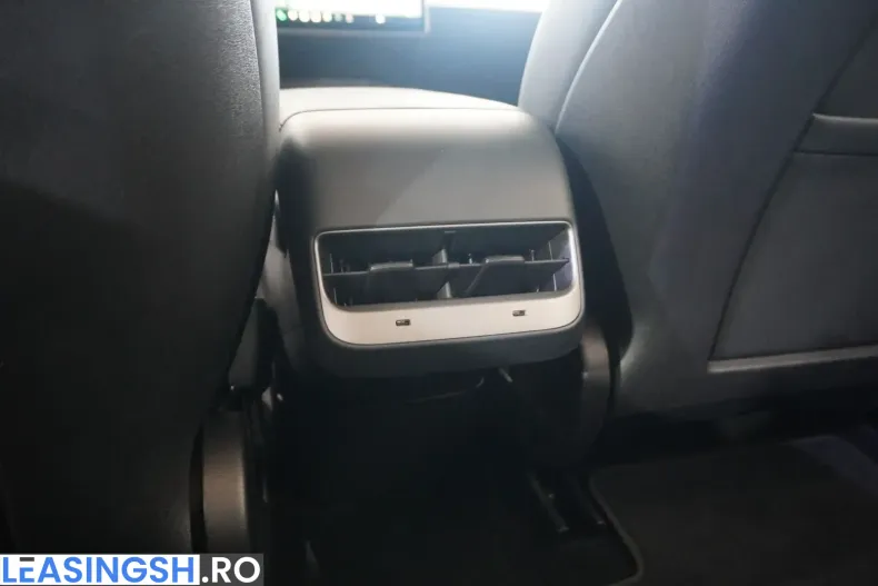 Tesla Model 3 din 2021 cu 53.300 km - oferta TES211544 - foto 32