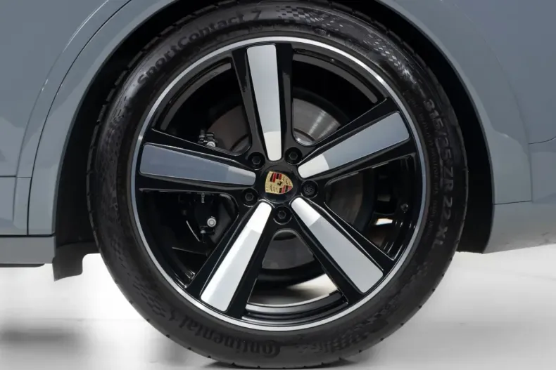 Porsche Cayenne din 2024 cu 31.490 km - oferta POR211545 - foto 3