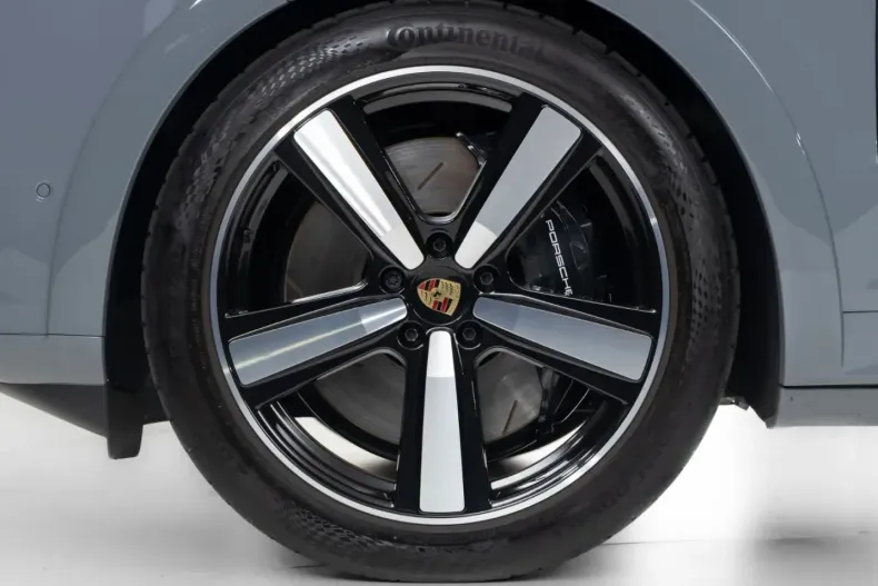 Porsche Cayenne din 2024 cu 31.490 km - oferta POR211545 - foto 4