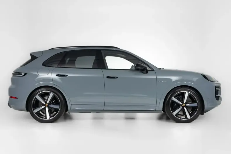 Porsche Cayenne din 2024 cu 31.490 km - oferta POR211545 - foto 9