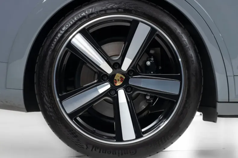 Porsche Cayenne din 2024 cu 31.490 km - oferta POR211545 - foto 11