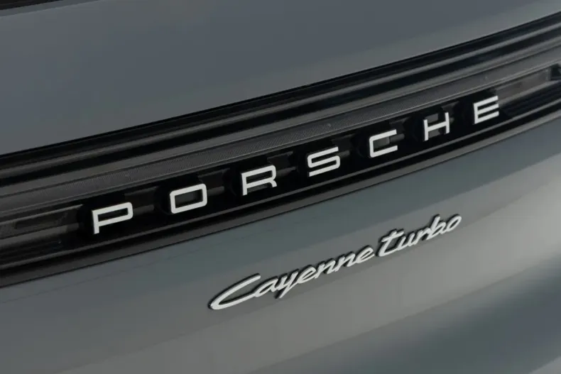 Porsche Cayenne din 2024 cu 31.490 km - oferta POR211545 - foto 18