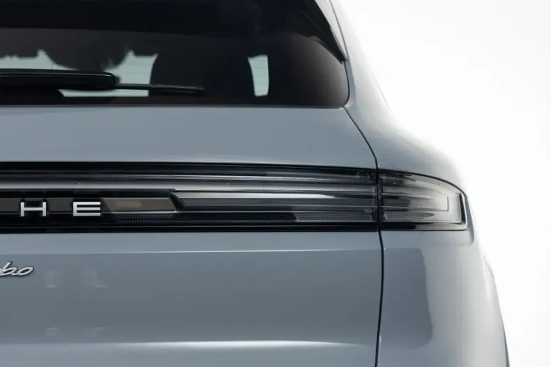 Porsche Cayenne din 2024 cu 31.490 km - oferta POR211545 - foto 22
