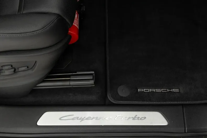 Porsche Cayenne din 2024 cu 31.490 km - oferta POR211545 - foto 23