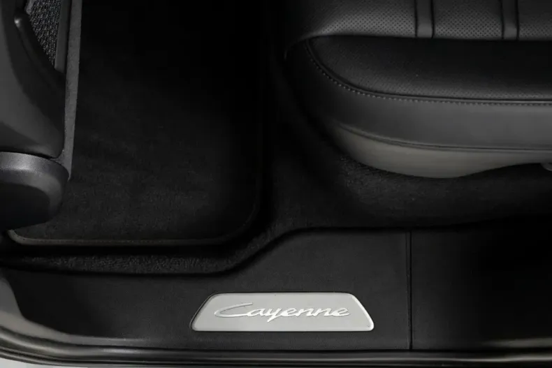 Porsche Cayenne din 2024 cu 31.490 km - oferta POR211545 - foto 27