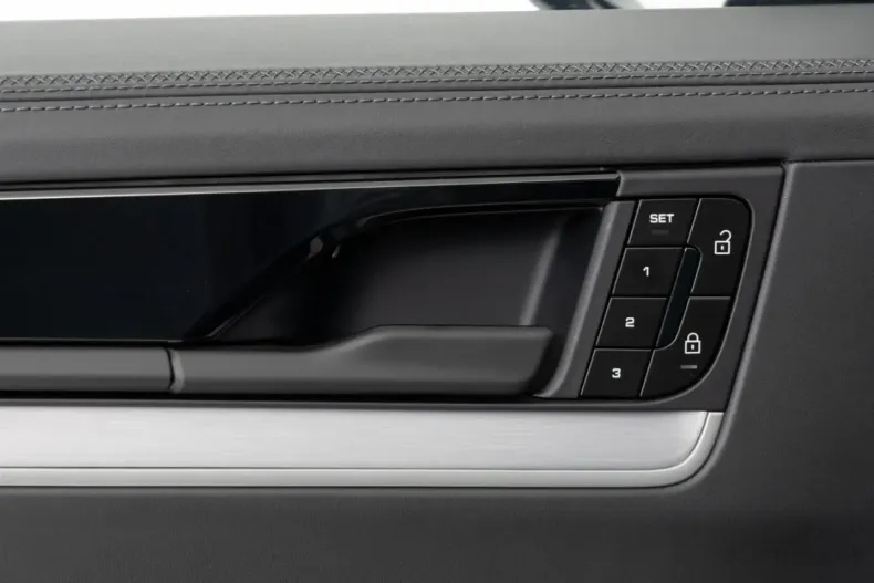 Porsche Cayenne din 2024 cu 31.490 km - oferta POR211545 - foto 33