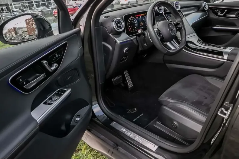 Mercedes-Benz GLC 200 (Clasa GLC) din 2025 cu 9.928 km - oferta MER211556 - foto 8