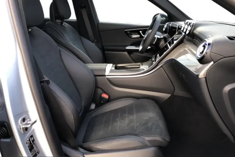 Mercedes-Benz GLC 200 (Clasa GLC) din 2025 cu 12.480 km - oferta MER211564 - foto 3